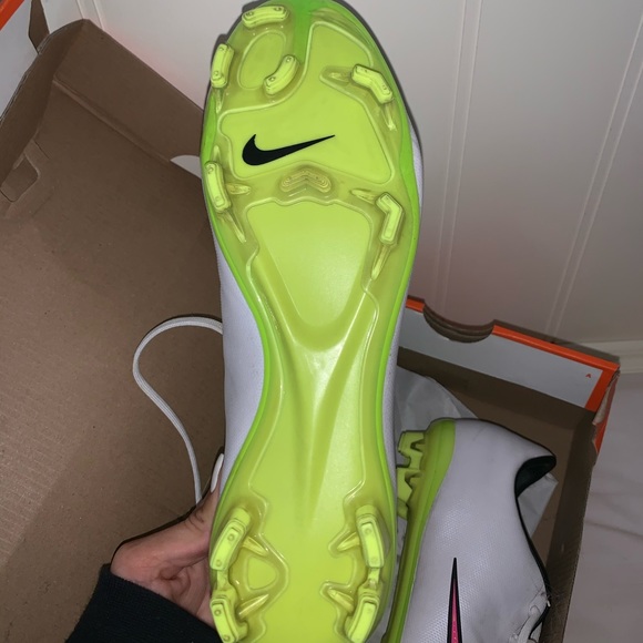 Nike Mercurial Cleats - Picture 3 of 4